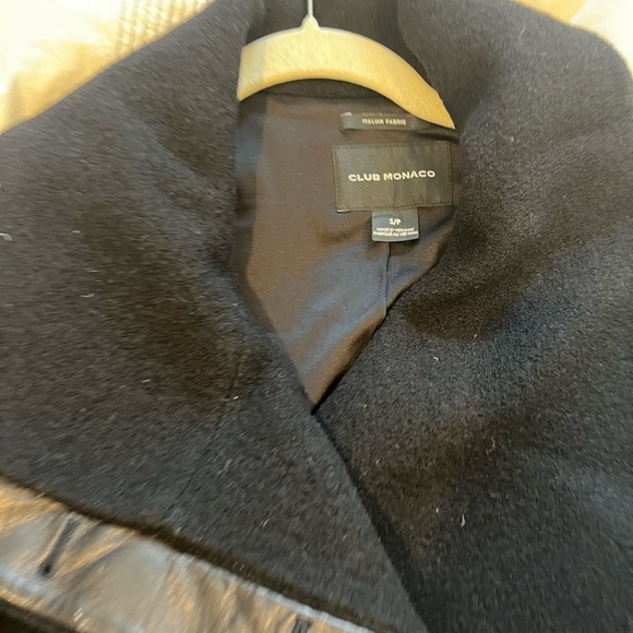 Club Monaco Coat with leather trim - Picture 8 of 9